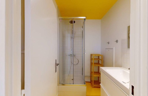 Asnieres-sur-Seine Resort | 101 m² Private room ∙ 1 bedroom ∙ 2 guests