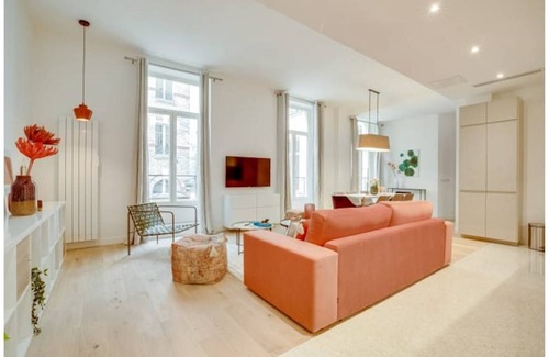 Archives Apartment | 108 m² Apartment ∙ 3 bedrooms ∙ 6 guests