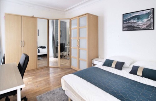 12th Arrondissement Resort | 108 m² Private room ∙ 1 bedroom ∙ 5 guests