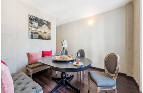 Paris City Center Apartment | 110 m² Apartment ∙ 3 bedrooms ∙ 6 guests
