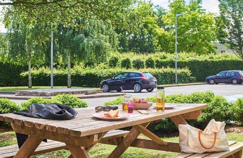 Roissy-en-France Hotel | 12 m² Hotel ∙ 127 guests