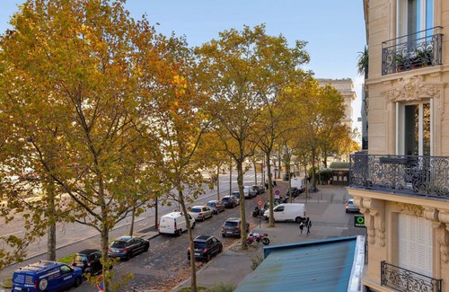 Chaillot Apartment | 130 m² Apartment ∙ 3 bedrooms ∙ 6 guests