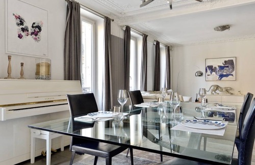 Chaillot Apartment | 130 m² Apartment ∙ 3 bedrooms ∙ 6 guests