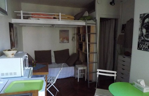 Quartier Saint-Georges Apartment | 15 m² Apartment ∙ 1 guest