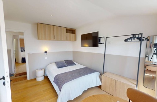 Quartier du Faubourg-Montmartre Resort | 15 m² Private room ∙ 1 bedroom ∙ 1 guest