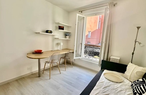 12th Arrondissement Apartment | 17 m² Apartment ∙ 1 guest