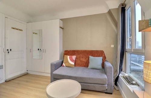 16th Arrondissement Apartment | 17 m² Apartment ∙ 1 guest