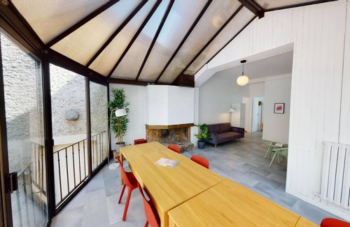 Villejuif Resort | 175 m² Private room ∙ 1 bedroom ∙ 1 guest