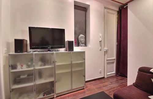 Quartier de la Folie-Mericourt Apartment | 18 m² Apartment ∙ 2 guests