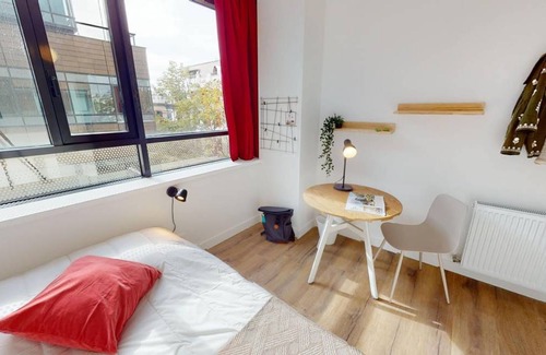 Asnieres-sur-Seine Resort | 193 m² Private room ∙ 1 bedroom ∙ 1 guest