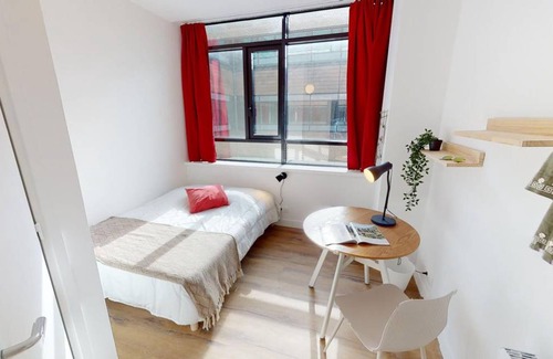 Asnieres-sur-Seine Resort | 193 m² Private room ∙ 1 bedroom ∙ 1 guest