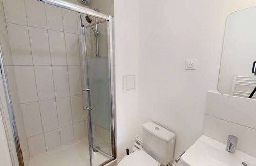Asnieres-sur-Seine Resort | 193 m² Private room ∙ 1 bedroom ∙ 1 guest