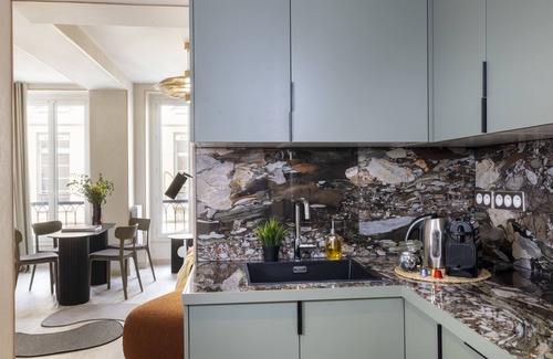 Quartier de la Place-Vendome Condo | 2 bedroom apartement view on Saint-Honoré - 53m2
