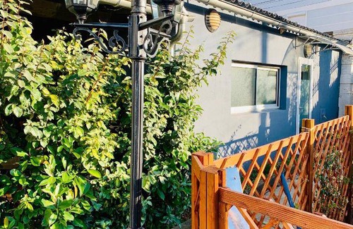 Neuilly-Plaisance Bed & Breakfast | 20 m² Bed and breakfast ∙ 3 guests