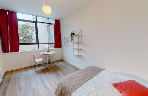 Asnieres-sur-Seine Resort | 222 m² Private room ∙ 1 bedroom ∙ 1 guest