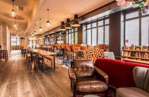 Quartier de la Folie-Mericourt Hostel | 26 m² Hostel ∙ 127 guests