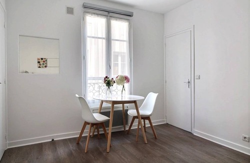 Quartier de la Folie-Mericourt Apartment | 27 m² Apartment ∙ 1 bedroom ∙ 4 guests