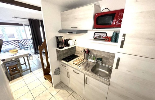 Asnieres-sur-Seine Apartment | 27 m² Studio flat ∙ 1 bedroom ∙ 4 guests