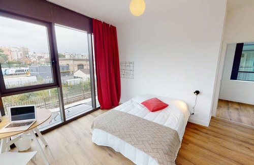 Asnieres-sur-Seine Resort | 279 m² Private room ∙ 1 bedroom ∙ 1 guest