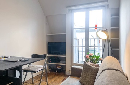 L'Europe Apartment | 28 m² Apartment ∙ 1 bedroom ∙ 2 guests