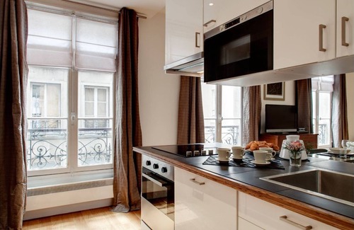 3rd Arrondissement Apartment | 3 bedroom apartment in Marais
