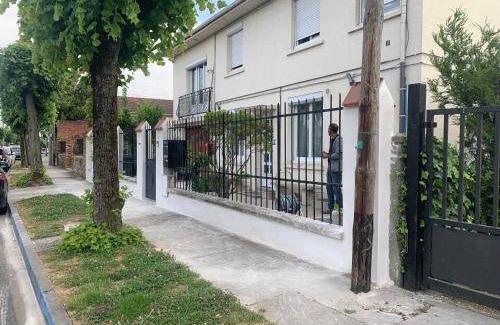 Paray-Vieille-Poste Apartment | 30 m² Apartment ∙ 1 bedroom ∙ 4 guests
