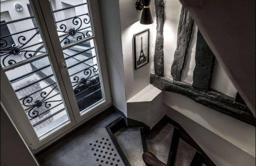Quartier de l'Ecole-Militaire Apartment | 30 m² Serviced apartment ∙ 4 guests