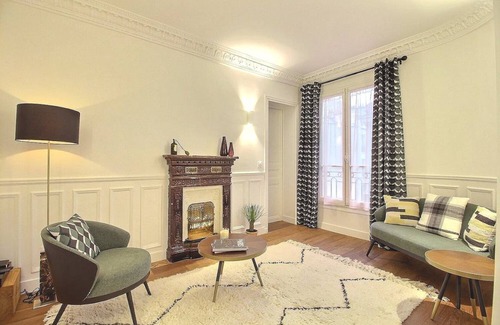Quartier de la Folie-Mericourt Apartment | 32 m² Apartment ∙ 1 bedroom ∙ 2 guests