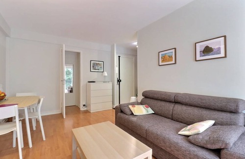 Passy Apartment | 32 m² Apartment ∙ 2 guests