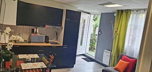 Vitry-sur-Seine House | 34 m² House ∙ 1 bedroom ∙ 4 guests