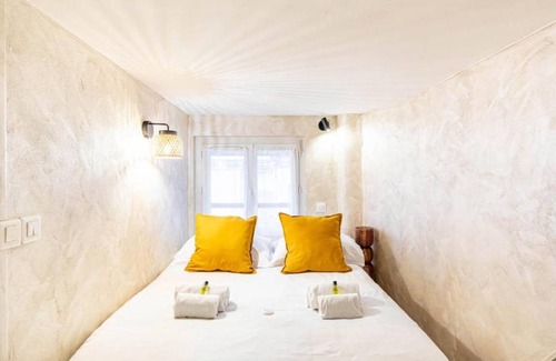 Quartier de la Folie-Mericourt Apartment | 36 m² Apartment ∙ 1 bedroom ∙ 2 guests