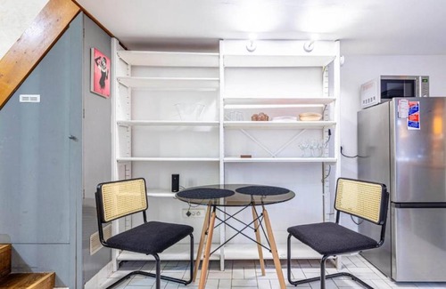 Quartier de la Folie-Mericourt Apartment | 36 m² Apartment ∙ 1 bedroom ∙ 2 guests