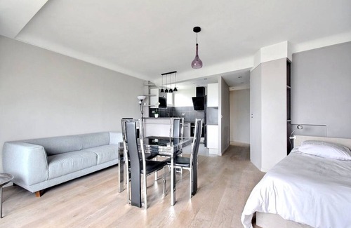 16th Arrondissement Apartment | 39 m² Apartment ∙ 1 bedroom ∙ 2 guests