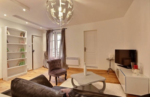 3rd Arrondissement Apartment | 40 m² Apartment ∙ 1 bedroom ∙ 2 guests