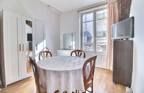 Enfants-Rouges Apartment | 40 m² Apartment ∙ 1 bedroom ∙ 2 guests
