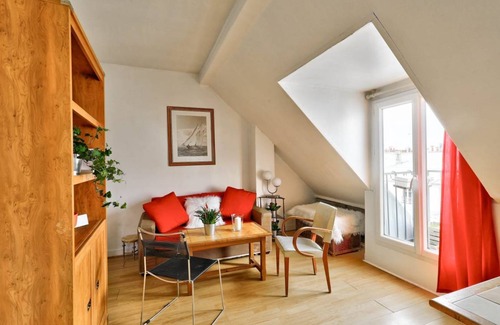 Archives Apartment | 44 m² Apartment ∙ 1 bedroom ∙ 2 guests