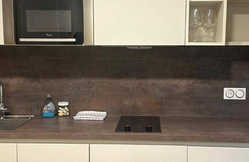 8th Arrondissement Apartment | 45 m² Serviced apartment ∙ 5 guests
