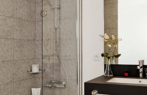 Puteaux Apartment | 45 m² Serviced apartment ∙ 127 guests