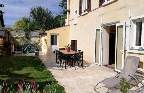 Saint-Germain-sur-Morin Bed & Breakfast | 50 m² Bed and breakfast ∙ 8 guests