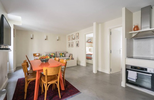 Quartier de la Folie-Mericourt Apartment | 50 m² Apartment ∙ 2 bedrooms ∙ 6 guests