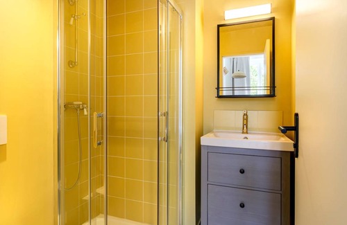 Asnieres-sur-Seine Resort | 500 m² Private room ∙ 1 bedroom ∙ 17 guests