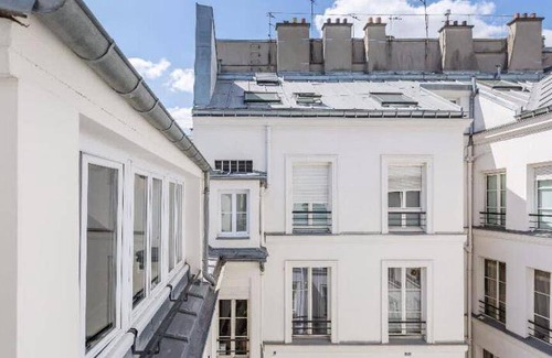 Quartier de la Place-Vendome Apartment | 52 m² Apartment ∙ 1 bedroom ∙ 2 guests