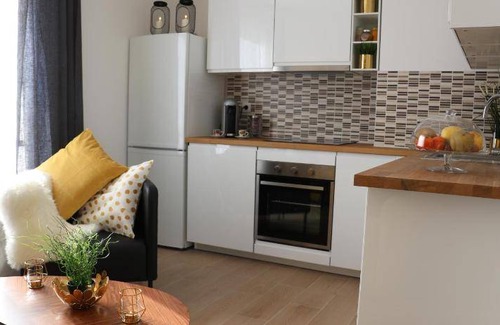 Noisy-le-Grand Apartment | 55 m² Serviced apartment ∙ 7 guests