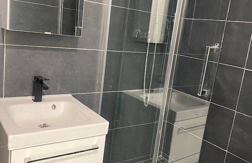 Noisy-le-Grand Resort | 65 m² Private room ∙ 1 bedroom ∙ 1 guest
