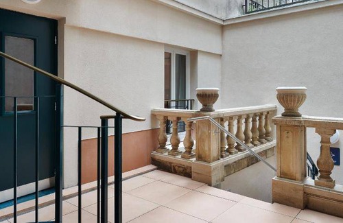 Clignancourt Apartment | 65 m² Serviced apartment ∙ 2 bedrooms ∙ 6 guests