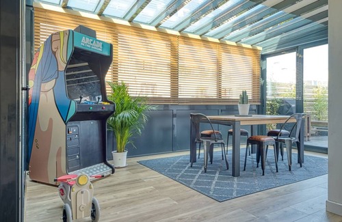 Asnieres-sur-Seine Apartment | 70 m² Apartment ∙ 3 bedrooms ∙ 6 guests