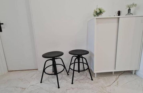 Neuilly-sur-Marne Apartment | 73 m² Apartment ∙ 4 bedrooms ∙ 8 guests