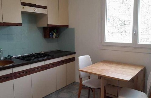 Neuilly-Plaisance Apartment | 78 m² Apartment ∙ 3 bedrooms ∙ 8 guests