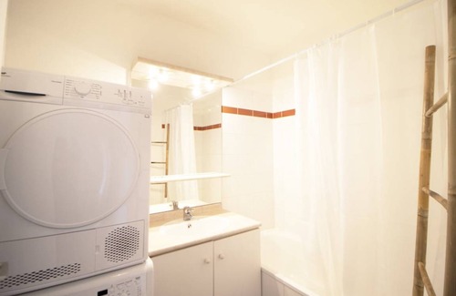 Saint-Denis Resort | 86 m² Private room ∙ 1 bedroom ∙ 4 guests