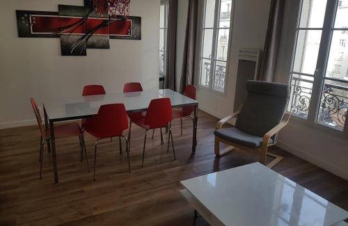 Vignerons Apartment | 88 m² Apartment ∙ 3 bedrooms ∙ 14 guests